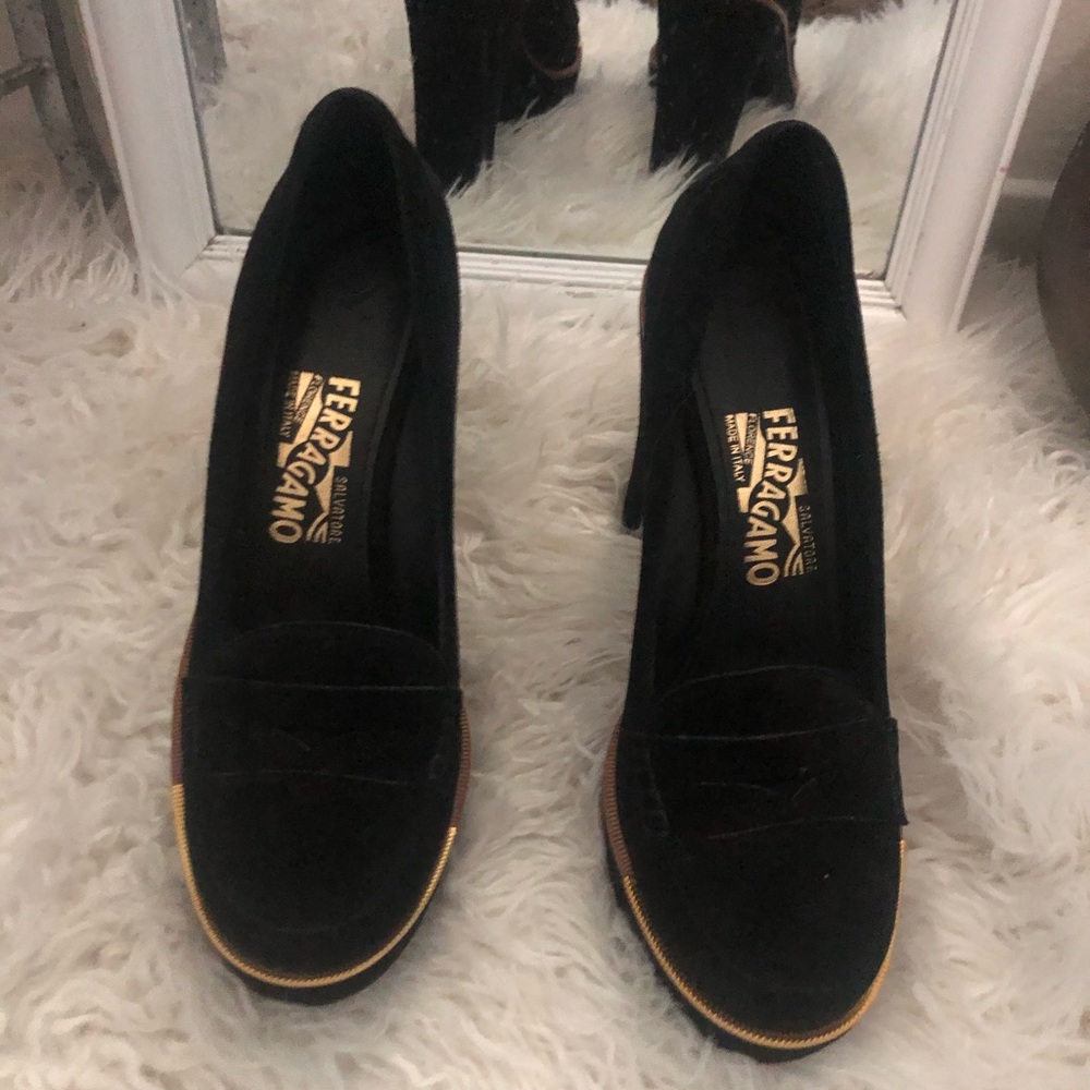 Salvatore Ferragamo almost new shoes
